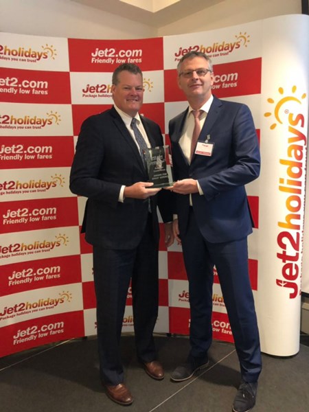 Jet2Award_web